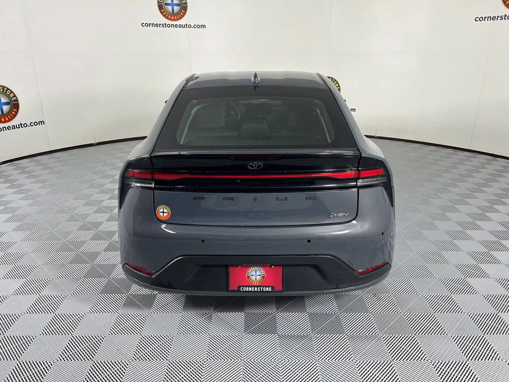 Used 2025 Gray Toyota LE image 17