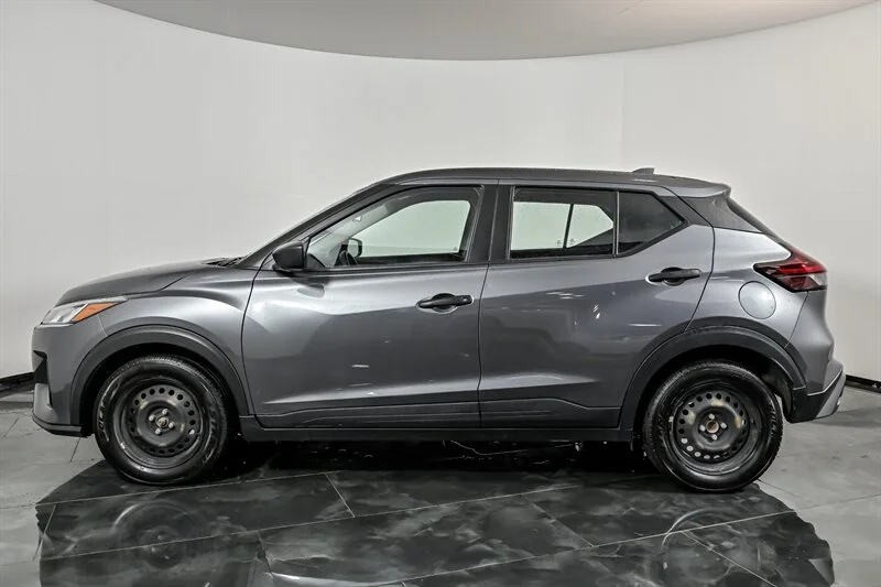Used 2024 Gun Metallic Nissan S image 6