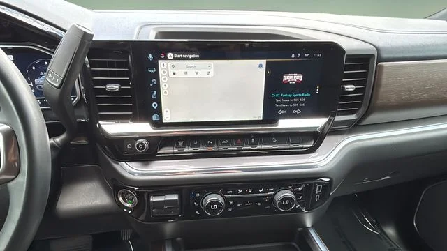 Used 2024 White Chevrolet High Country image 26