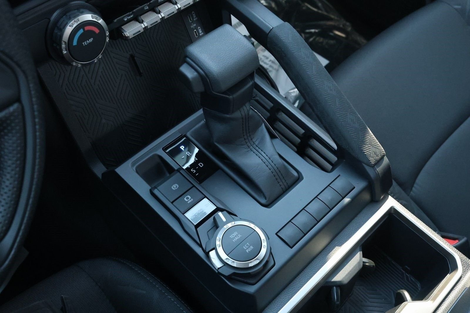 2025 Toyota Tacoma SR5 - Photo 24