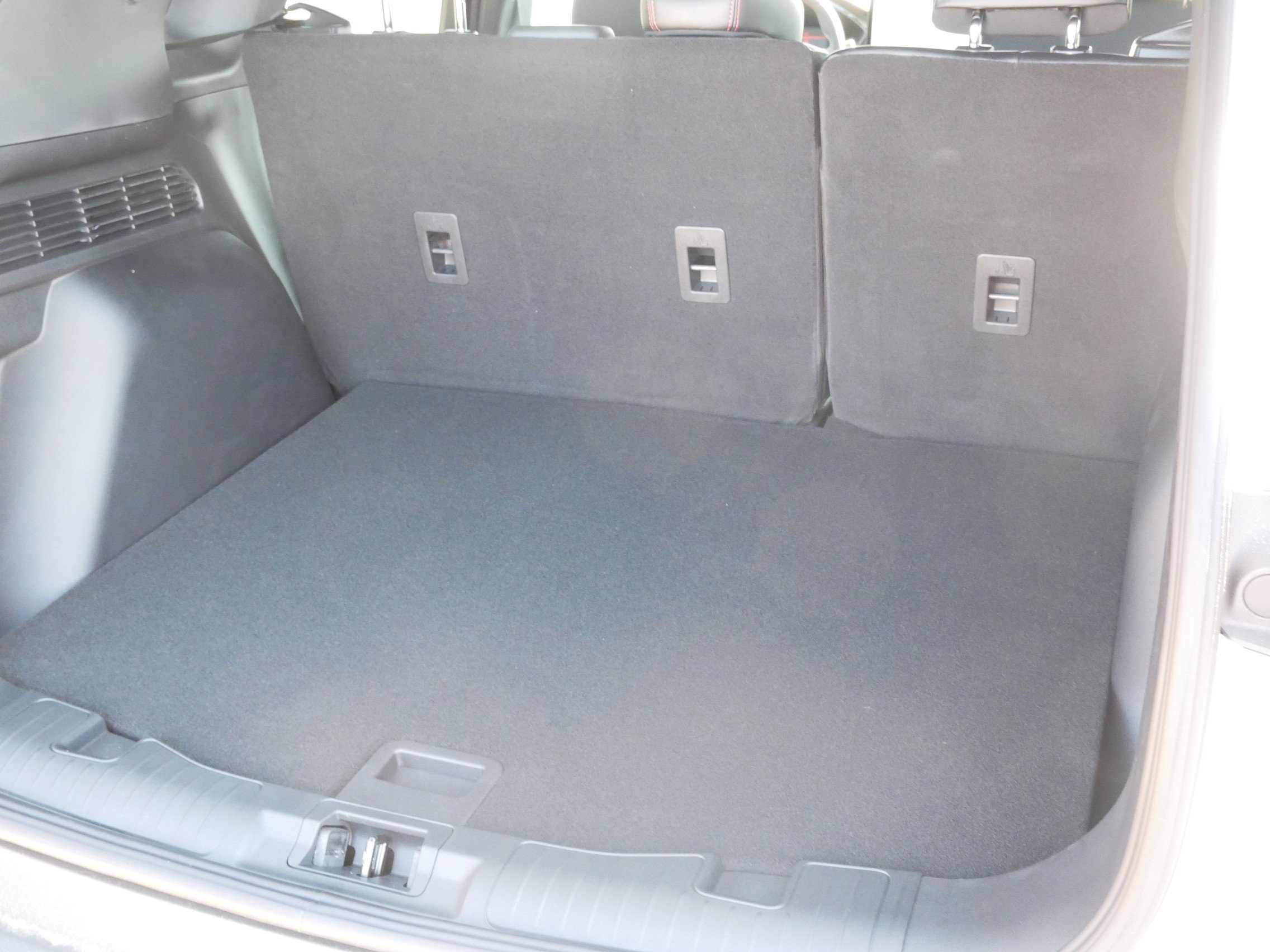 2025 Ford Escape Hybrid ST-Line Select - Photo 9