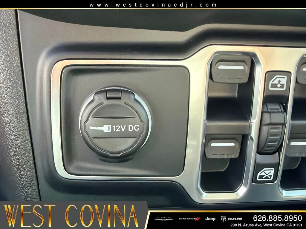 New 2026 Bright White Clearcoat Jeep  image 29