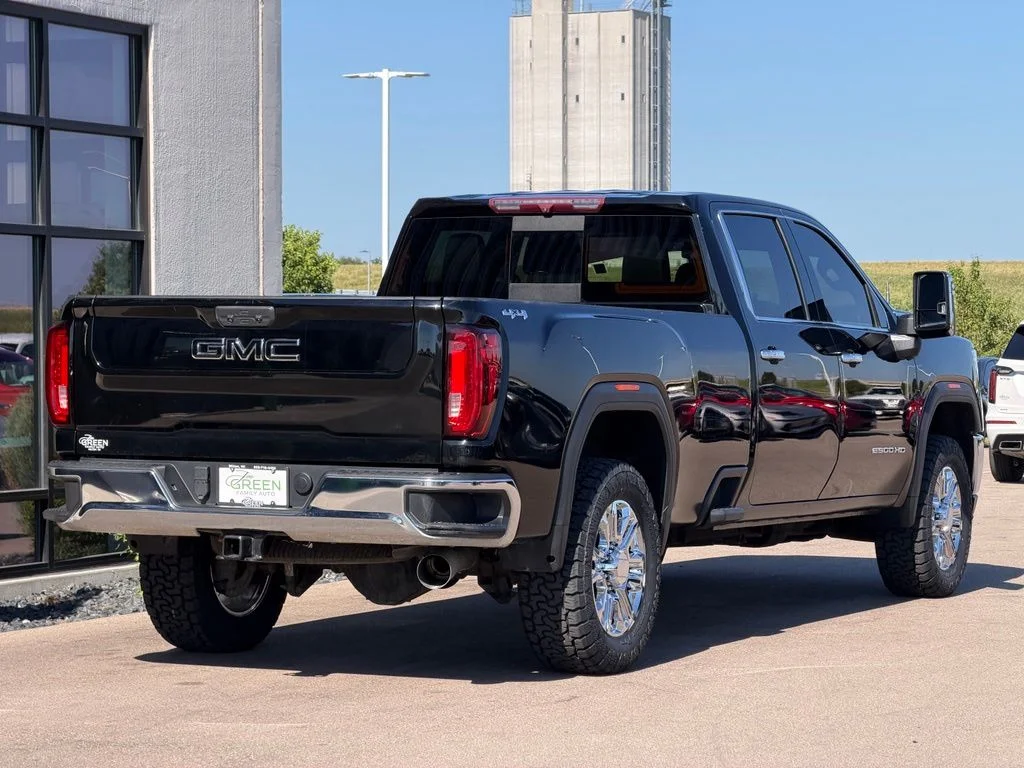 Used 2022 Black GMC SLT image 5