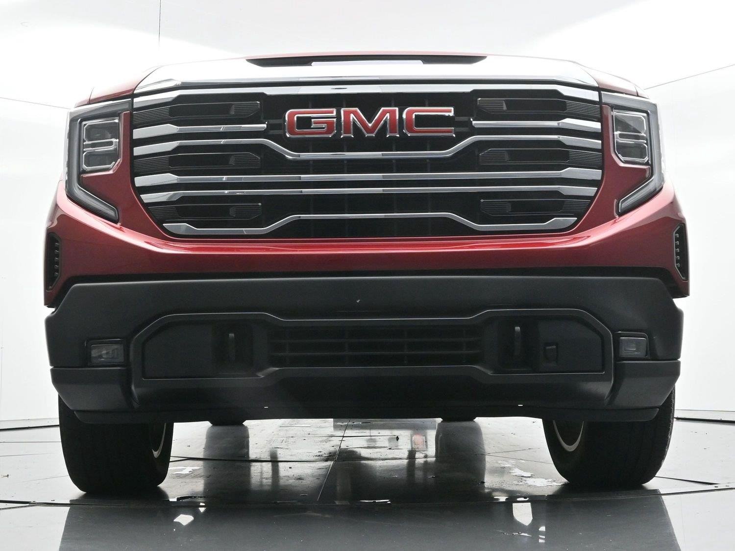 Used 2022 CAYENNE RED TINTCOAT GMC SLT image 46