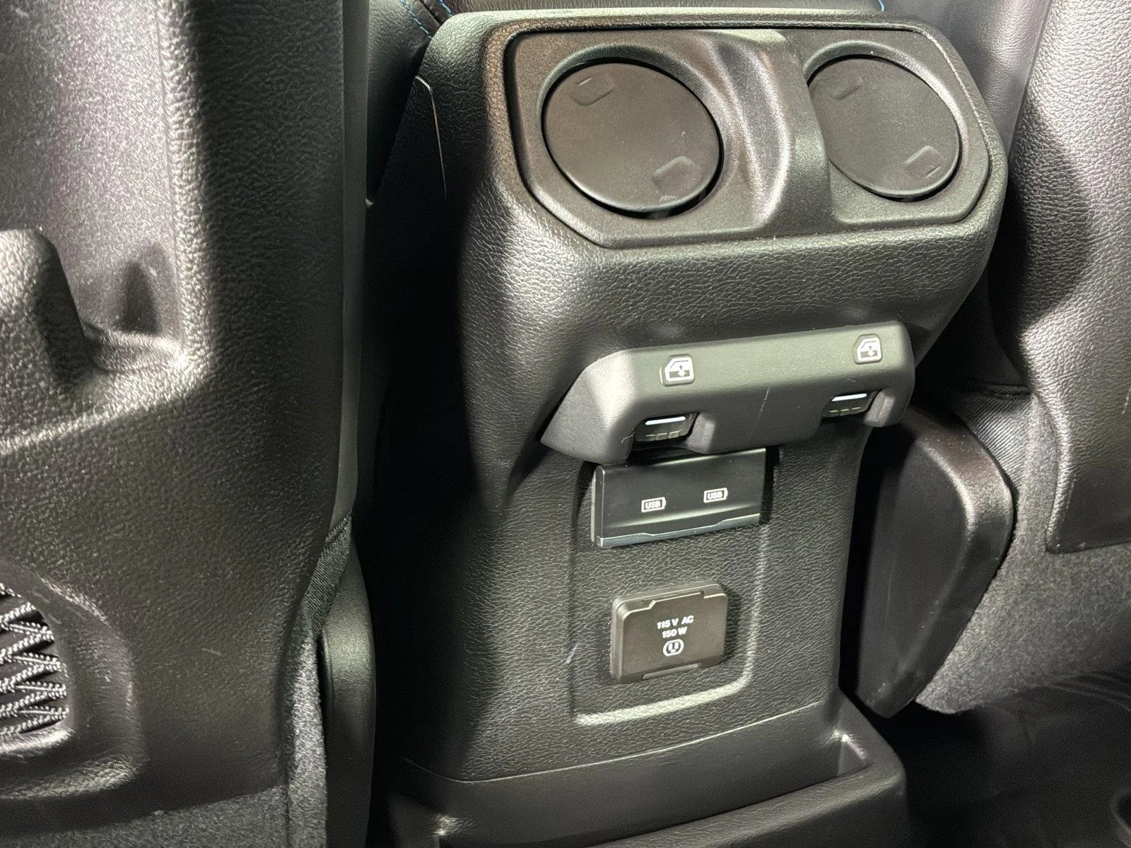Used 2024 Bright White Clearcoat Jeep Rubicon X image 21