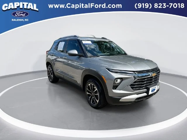 Used 2025 Gray Chevrolet LT image 2