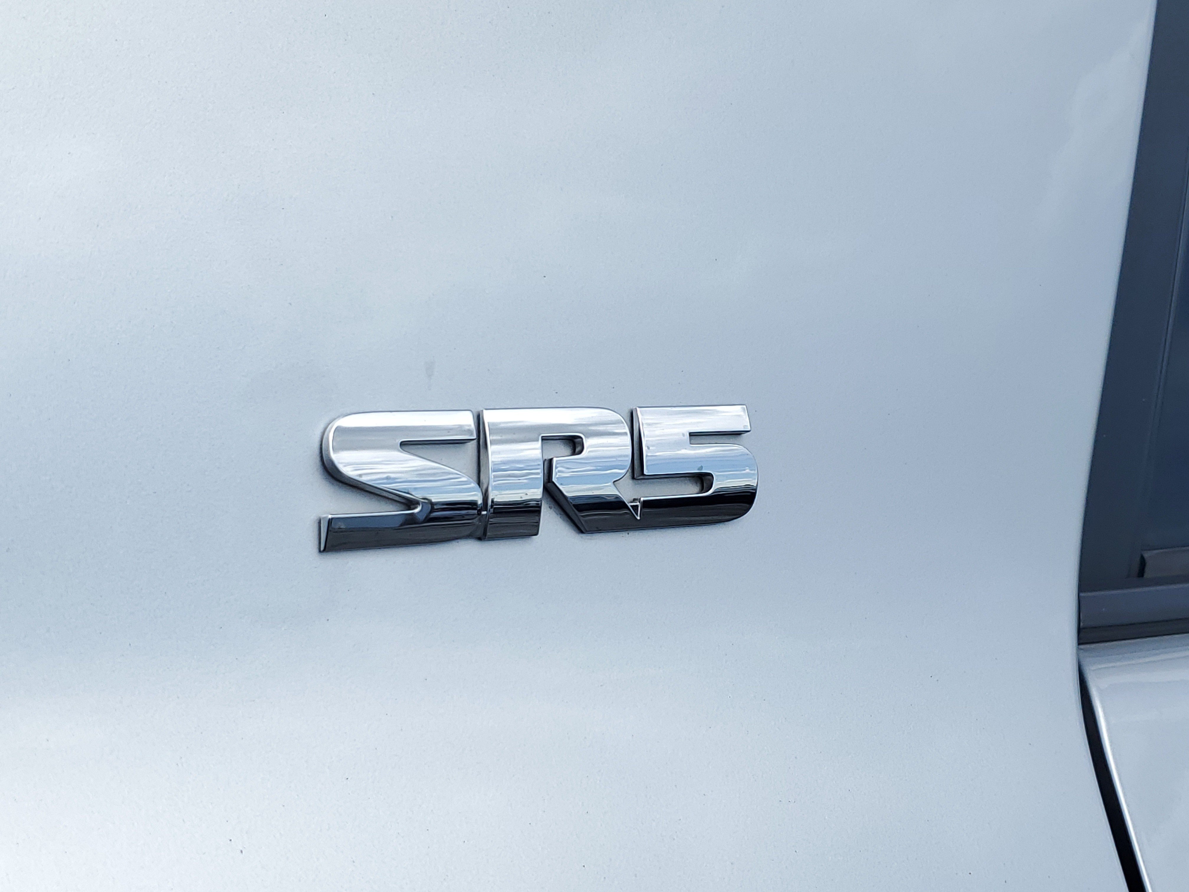 Used 2023 Classic Silver Metallic Toyota SR5 image 8