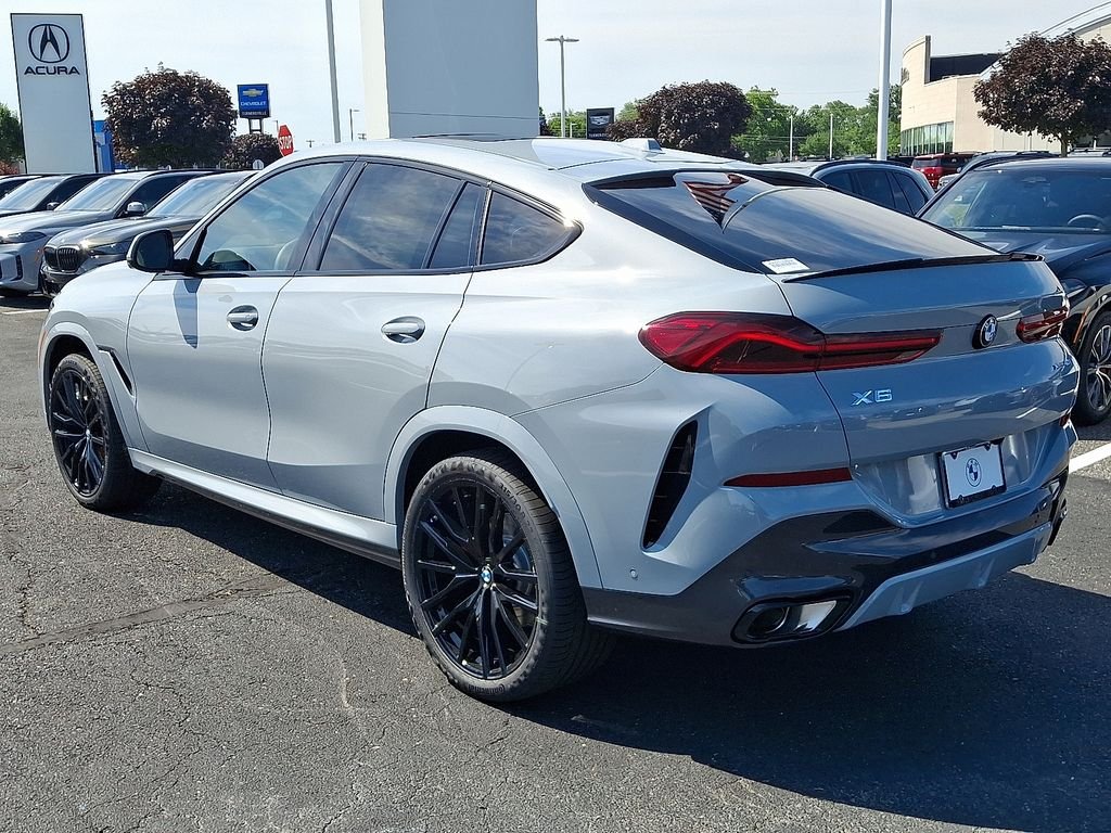 New 2027 Brooklyn Grey Metallic BMW xDrive40i image 3