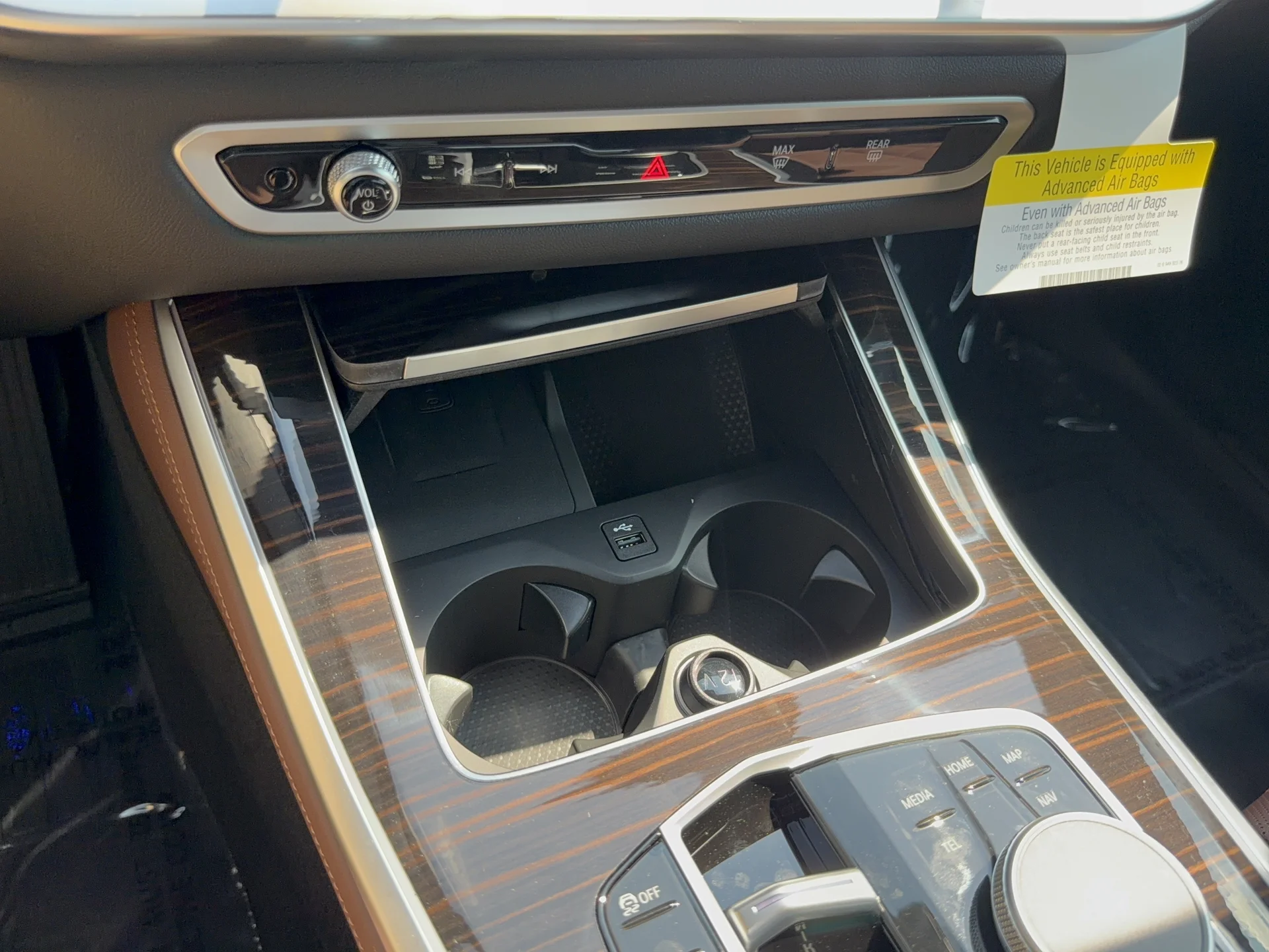 New 2026 Alpine White BMW xDrive50e image 20
