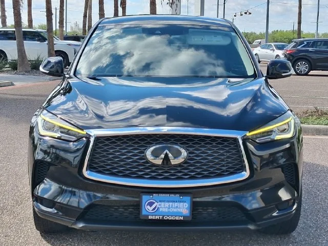 Used 2023 Black INFINITI PURE image 2