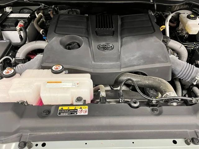 Used 2024  Toyota SR5 image 24