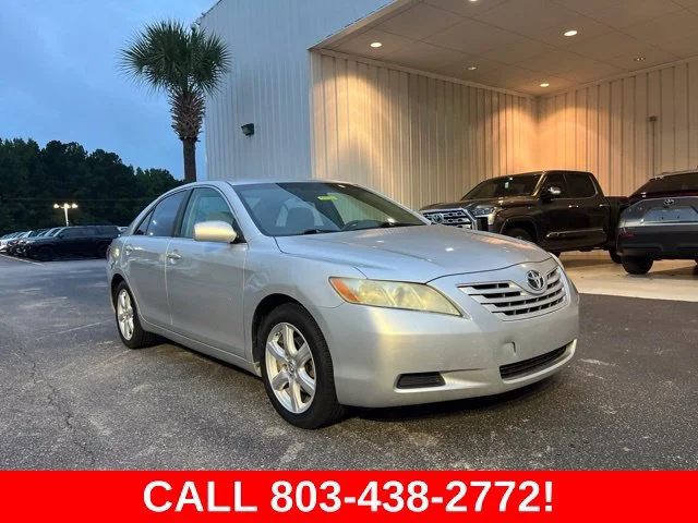 Used 2009 Silver Toyota  image 35