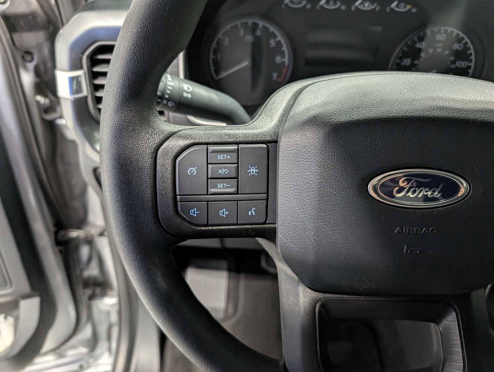 Used 2023 Iconic Silver Metallic Ford XL image 35
