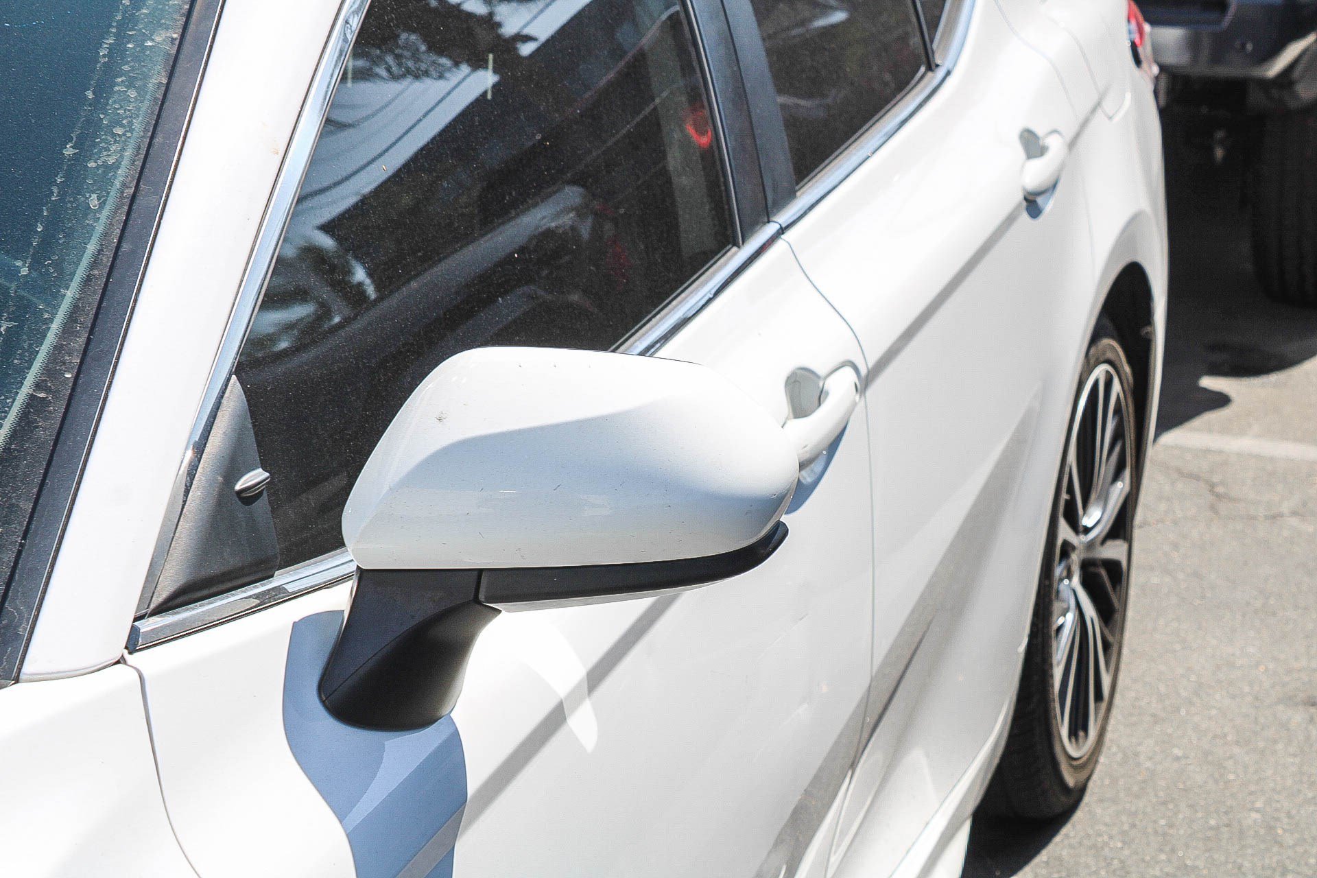 Certified Used 2020 Super White Toyota SE image 13