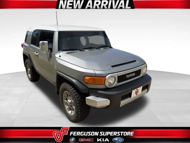 Used 2011 Silver Toyota Base image 1