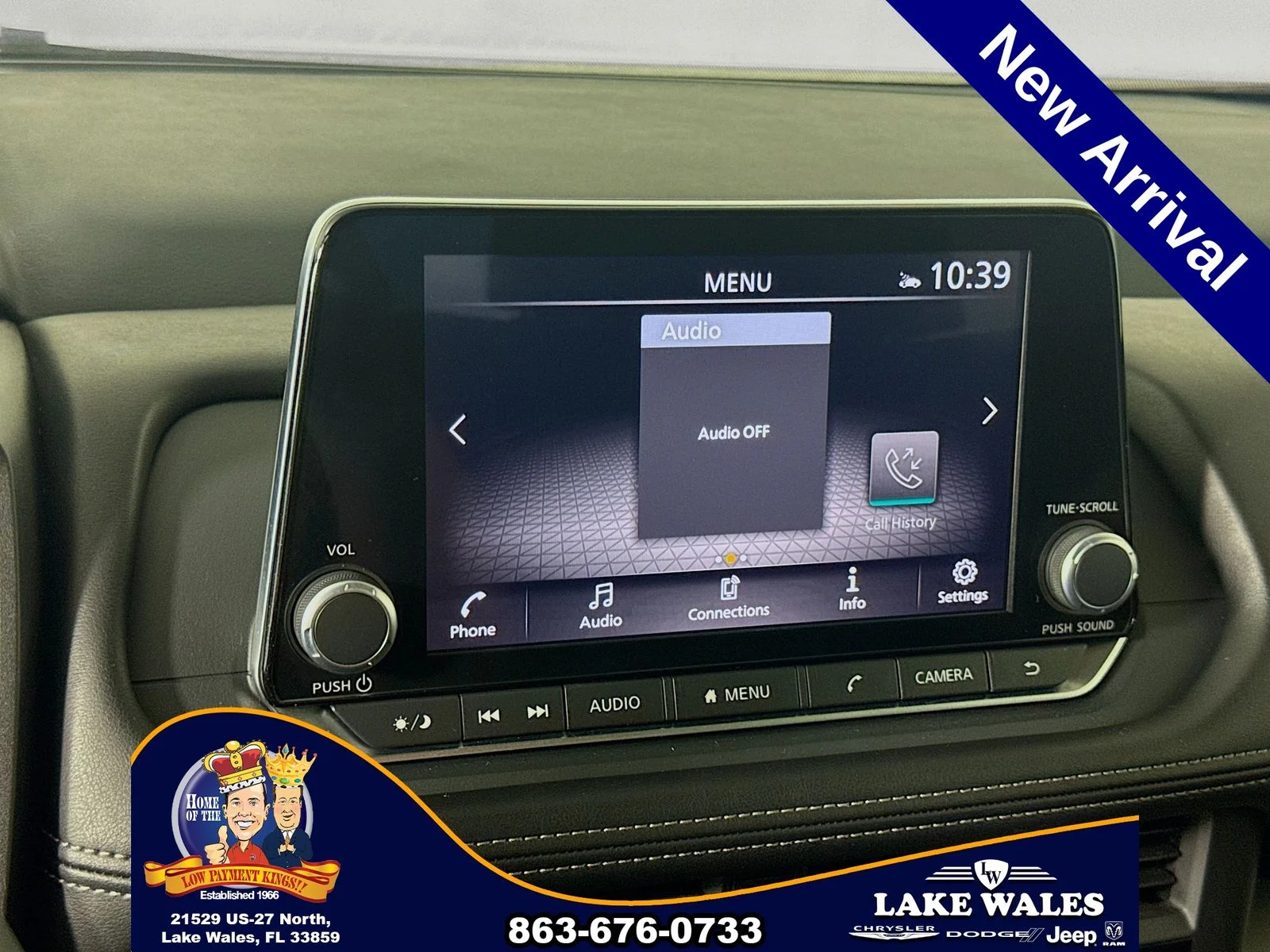 Used 2025 Red Nissan SV image 14