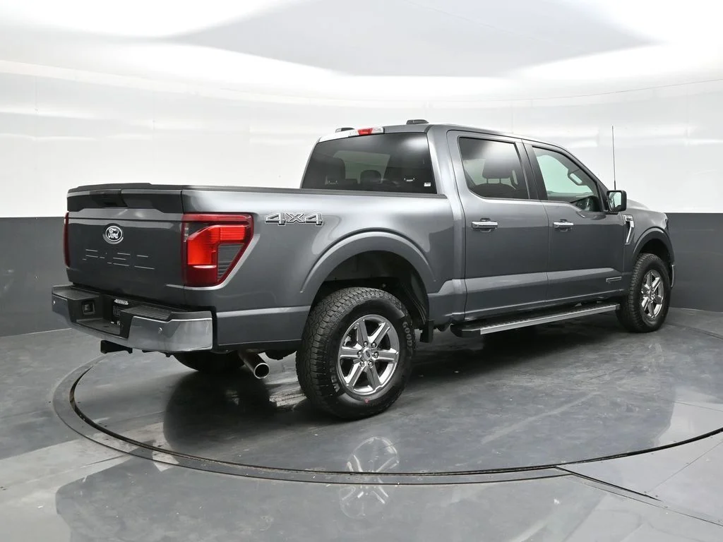 Used 2025 Gray Ford XLT image 7