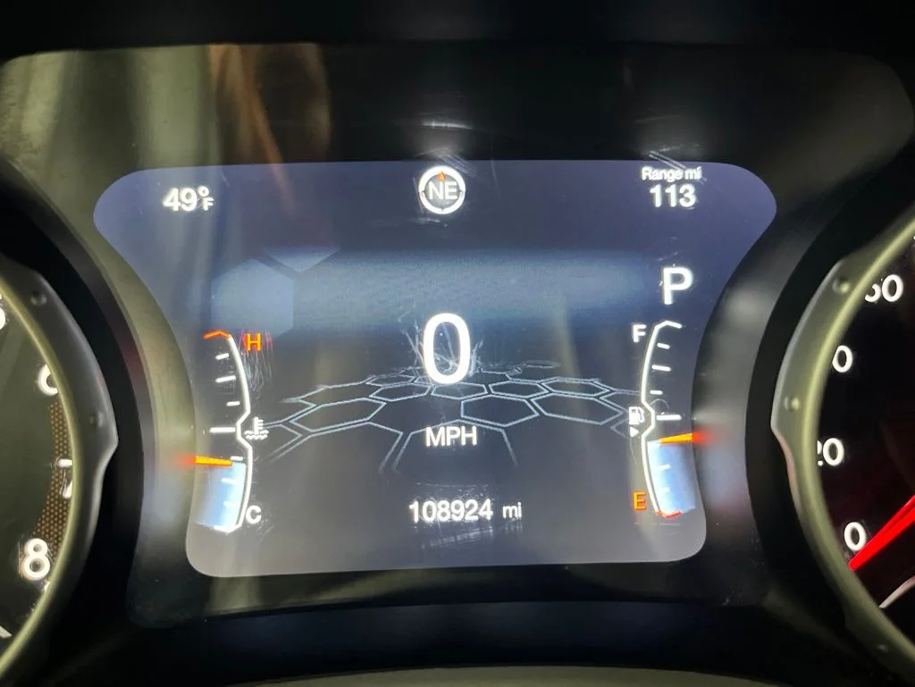 Used 2019 White Clearcoat Jeep Latitude image 21