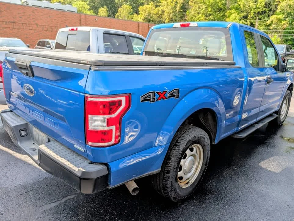 Used 2019 Velocity Blue Ford XL image 6