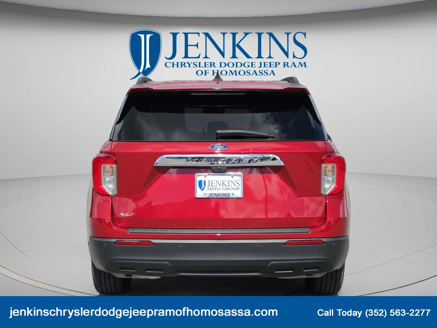 Used 2024 Rapid Red Metallic Tinted Clearcoat Ford XLT image 6