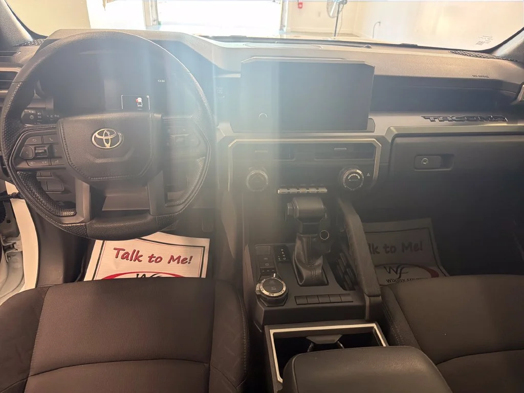 Used 2025 White Toyota SR5 image 14