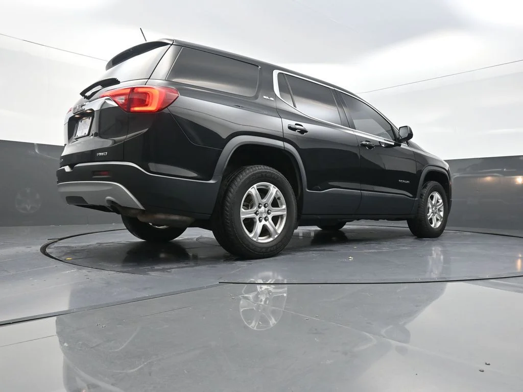 Used 2019 Black GMC SLE-1 image 30