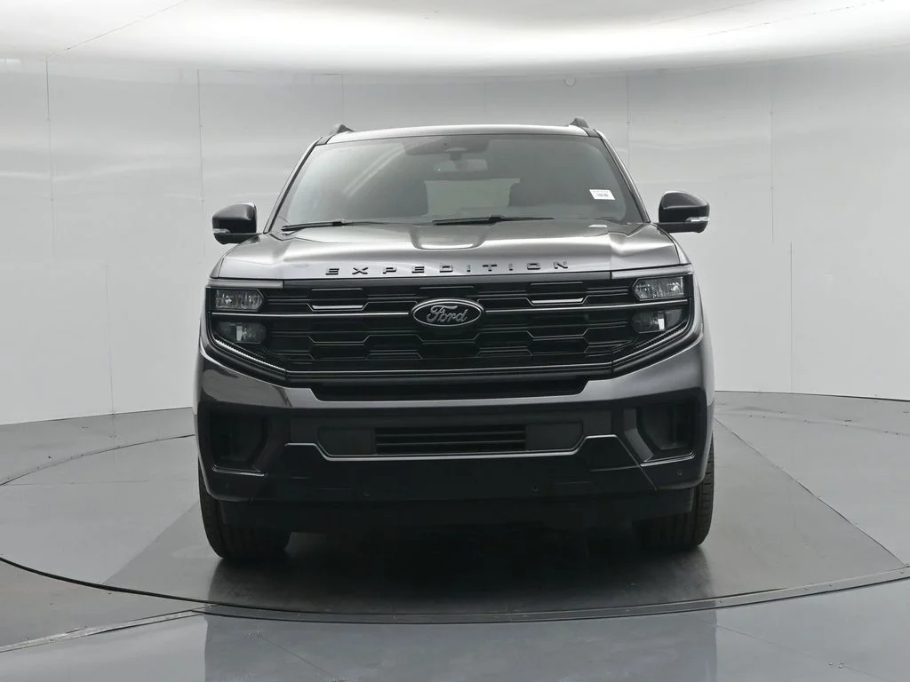 New 2026 Gray Ford Platinum image 27