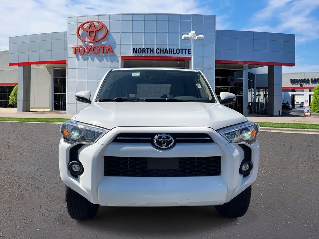 Used 2023 White Toyota SR5 Premium image 3