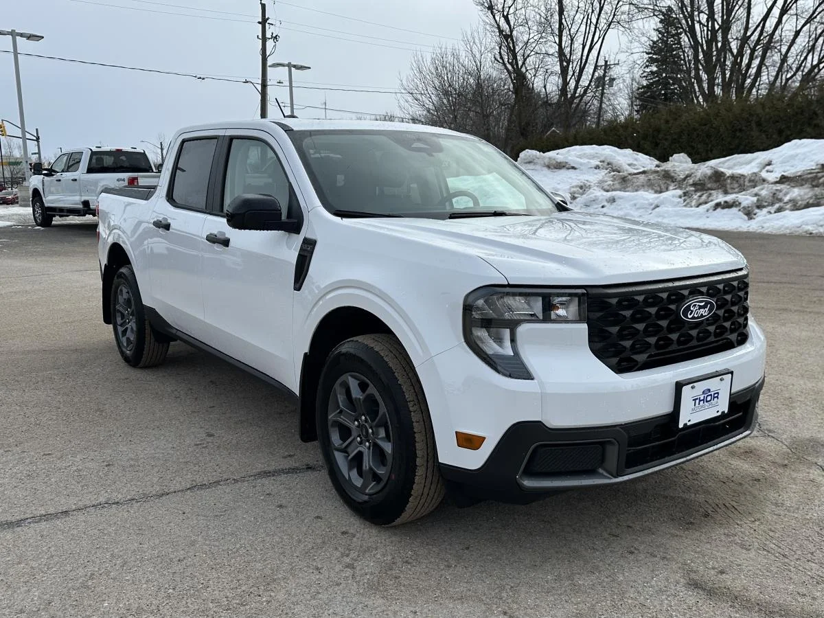 New 2026 White Ford XLT image 3