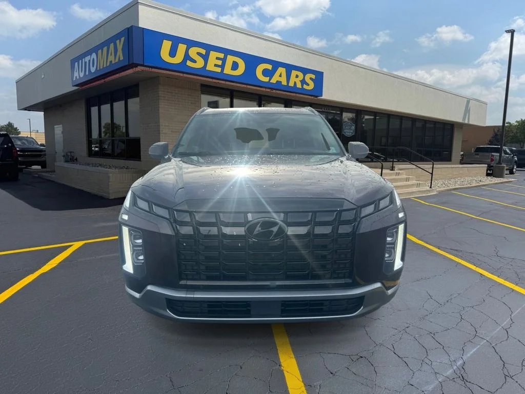 Used 2024 Burgundy Hyundai Limited image 3