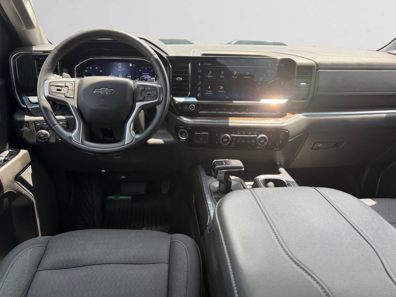 Used 2023 Iridescent Pearl Tricoat Chevrolet LT Trail Boss image 10