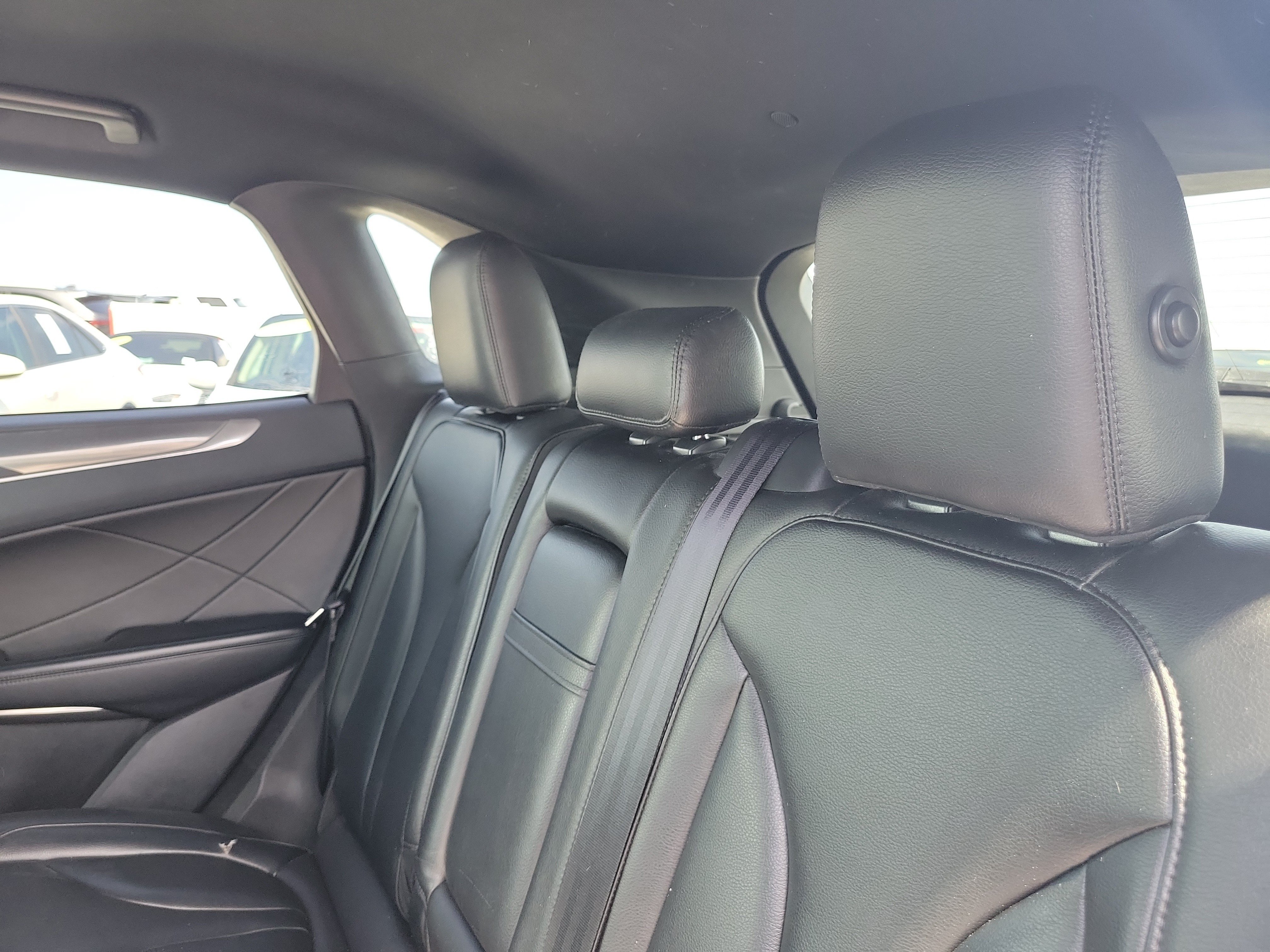 Used 2019 Magnetic Gray Metallic Lincoln Standard image 12