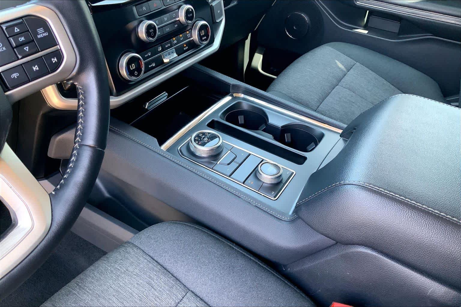 2024 Ford Expedition XLT - Photo 16