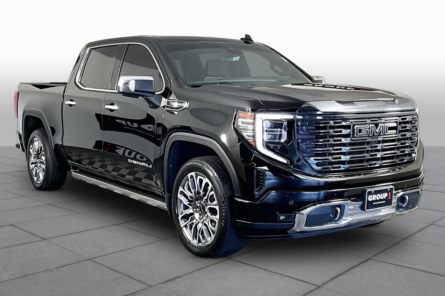 Used 2023 Onyx Black GMC Denali Ultimate image 3