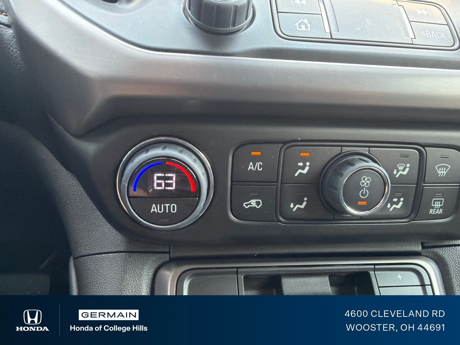 2023 GMC Acadia AT4 - Photo 21