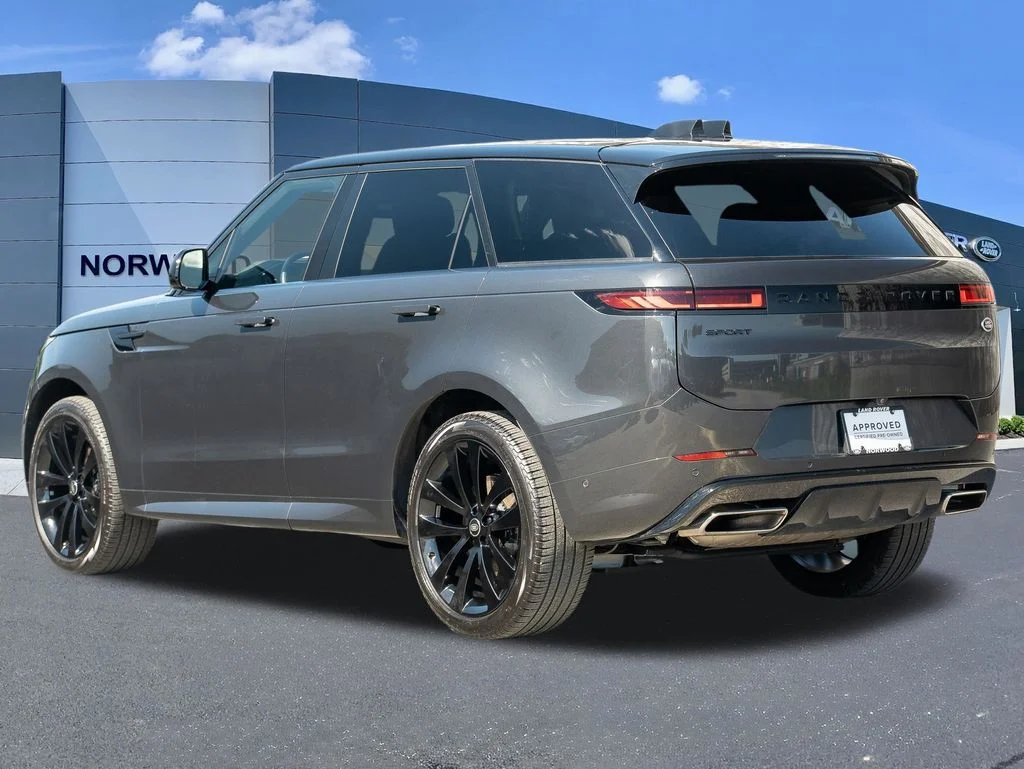 Certified Used 2023 Gray Land Rover SE Dynamic image 6