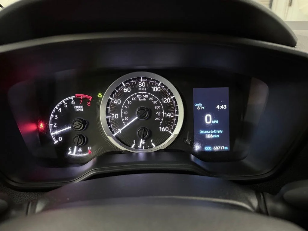 Used 2021 Gray Toyota LE image 13