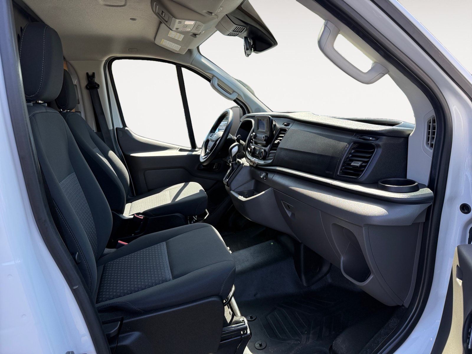 Used 2025 Oxford White Ford Base image 19