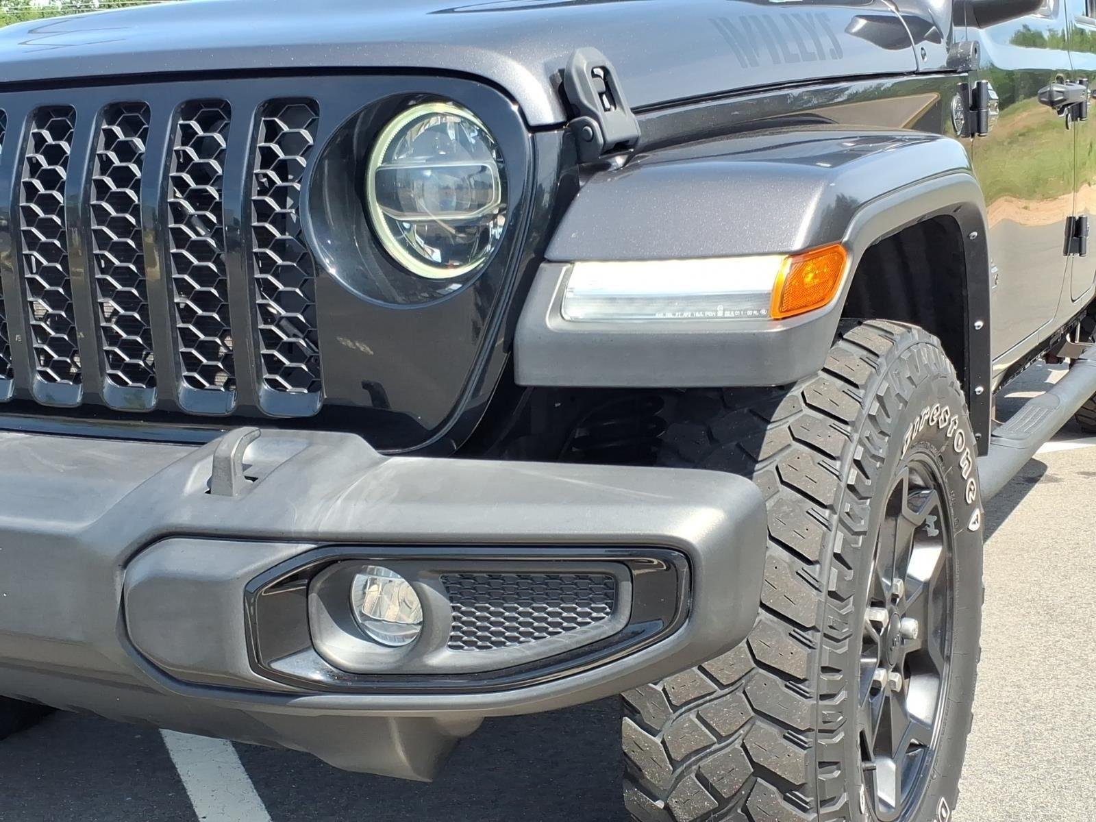Used 2022 Granite Crystal Metallic Clearcoat Jeep Willys image 16