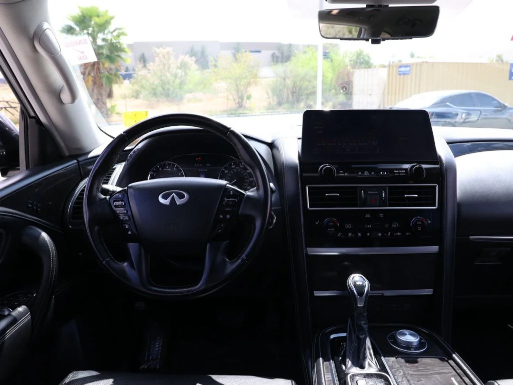 Used 2024 Gray INFINITI LUXE image 21