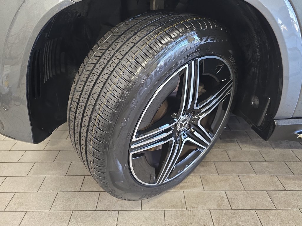 Certified Used 2024 Gray Mercedes-Benz GLE 350 image 36