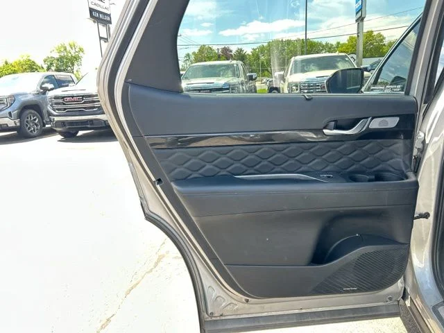 Used 2021 Silver Hyundai Calligraphy image 22