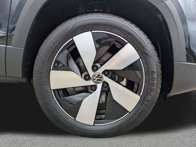 Used 2025  Volkswagen 1.5T S image 11