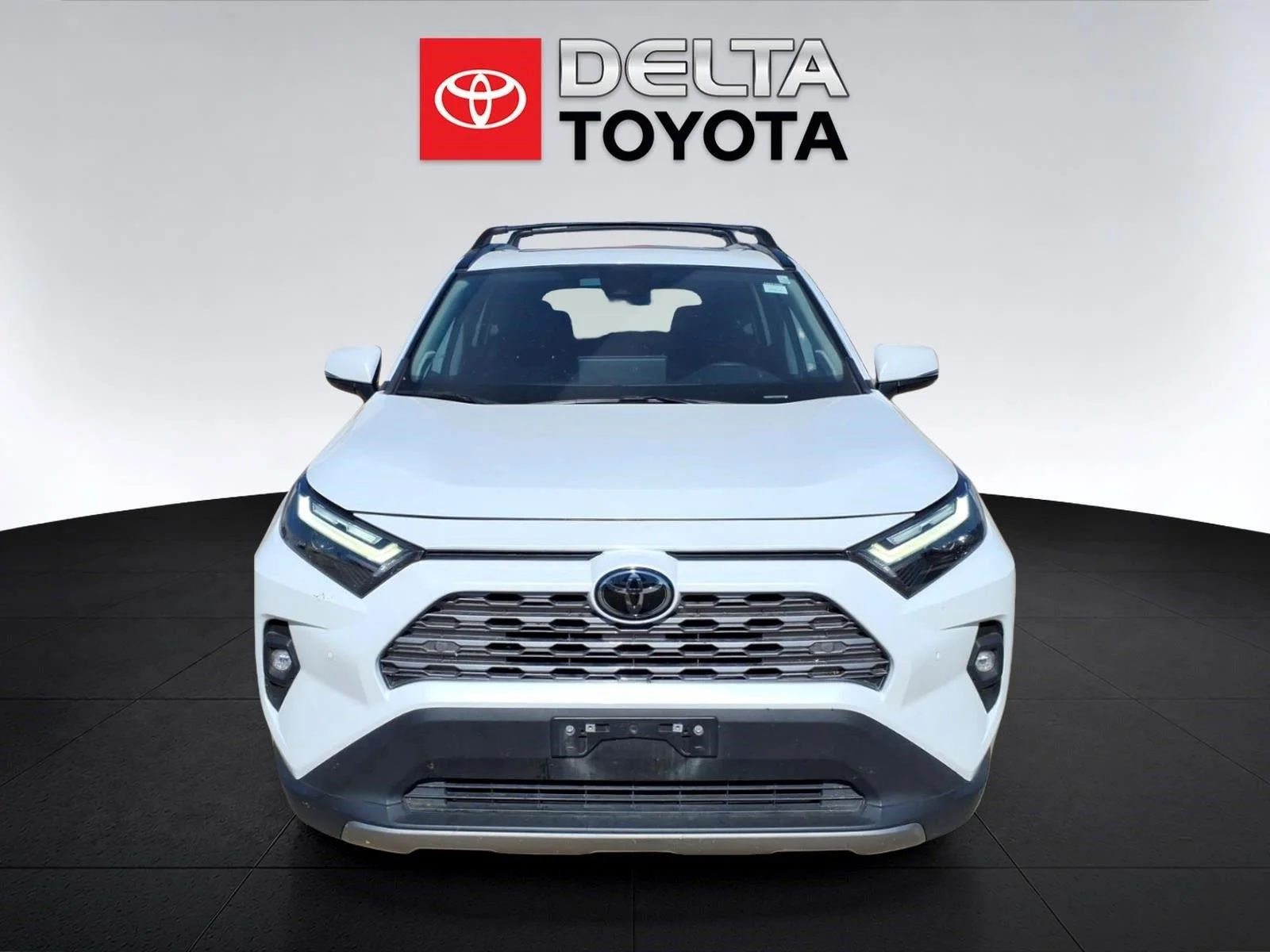 Used 2023 Wind Chill Pearl Toyota Limited image 8