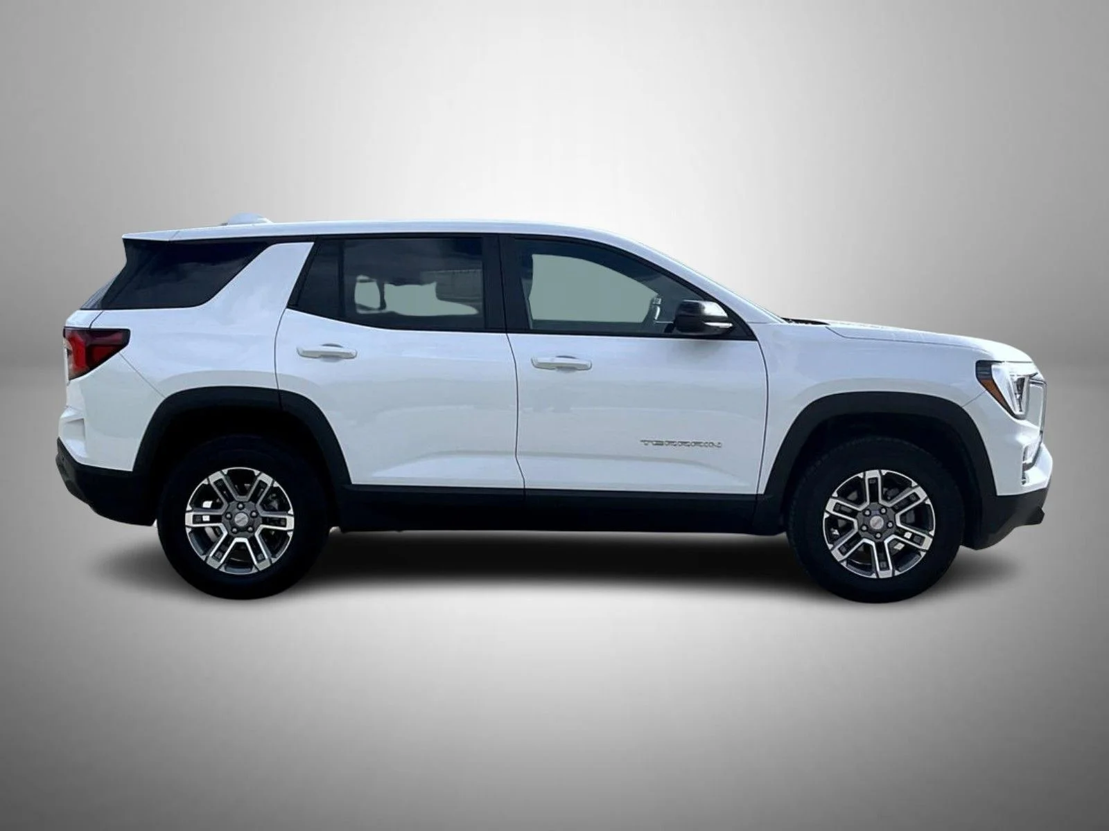 Used 2026 White GMC Elevation image 4