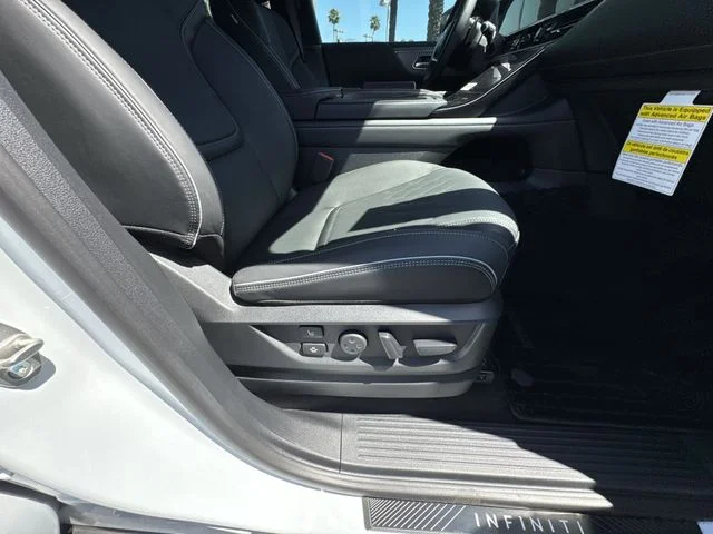 New 2026 Black INFINITI AUTOGRAPH image 29
