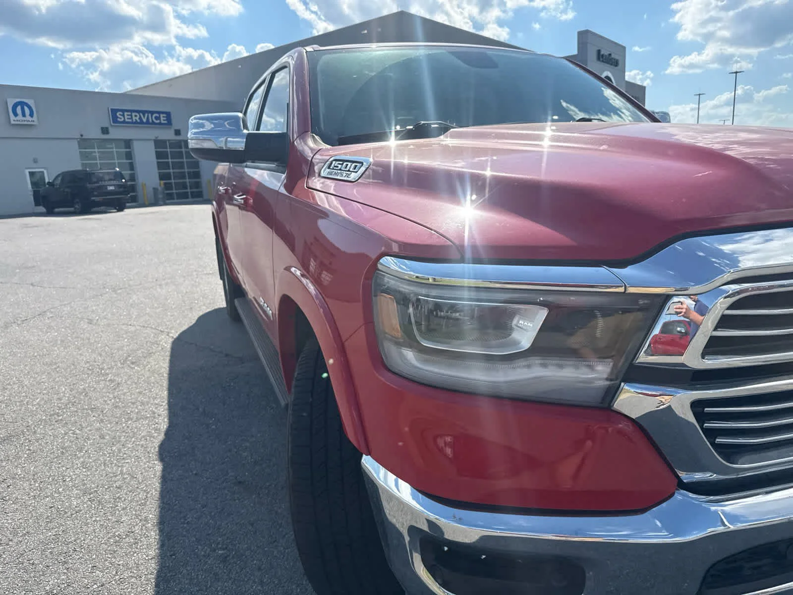 Used 2019 RAM Ram 1500 Pickup Laramie with VIN 1C6RREJT5KN683751 for sale in Little Rock