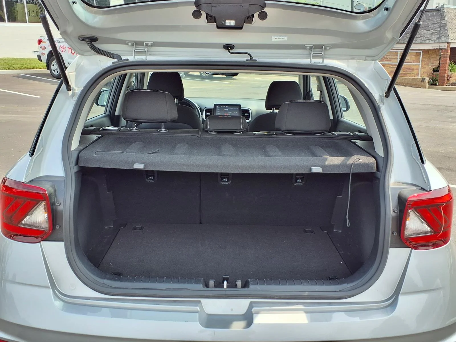 Used 2025 Shimmering Silver Hyundai SEL image 23