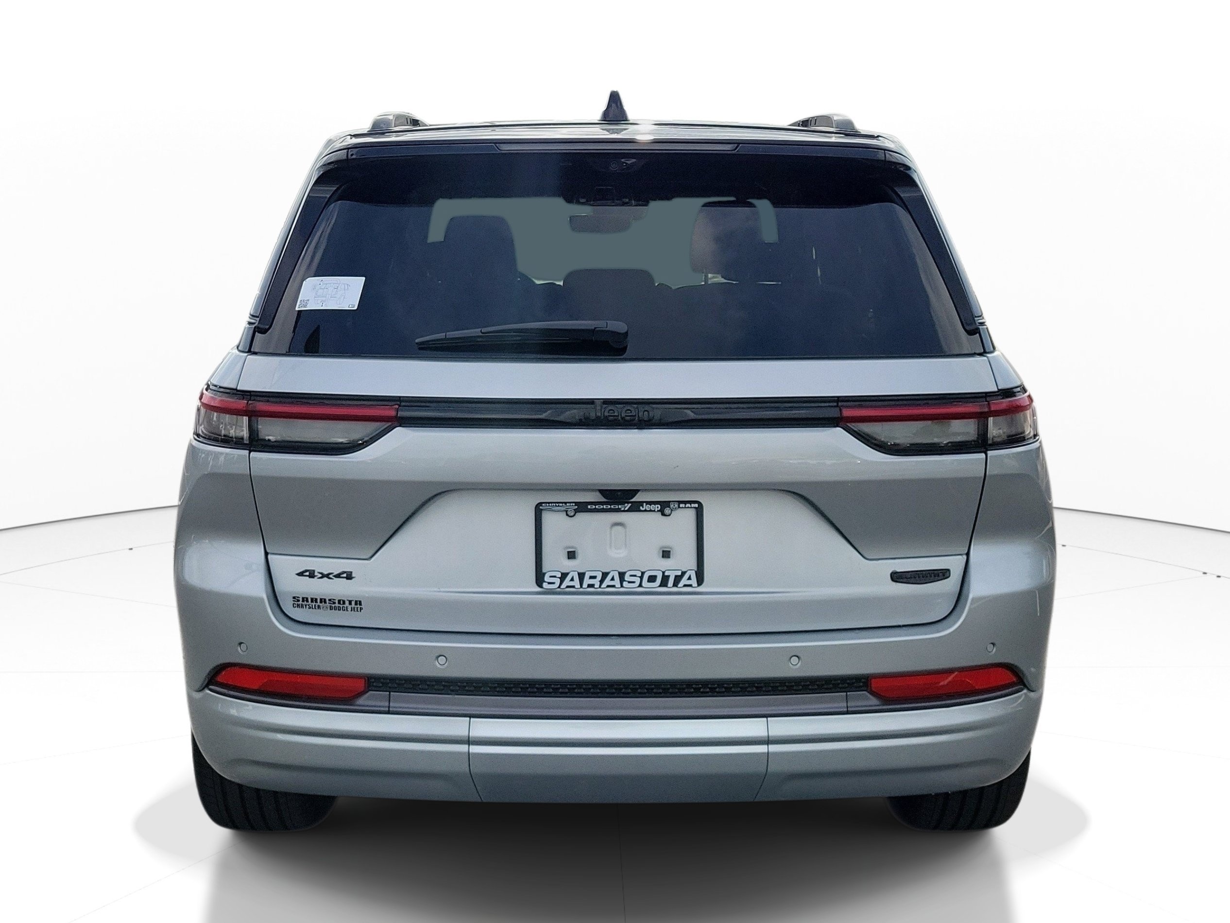 New 2026 Silver Zynith Exterior Paint Jeep Summit image 5