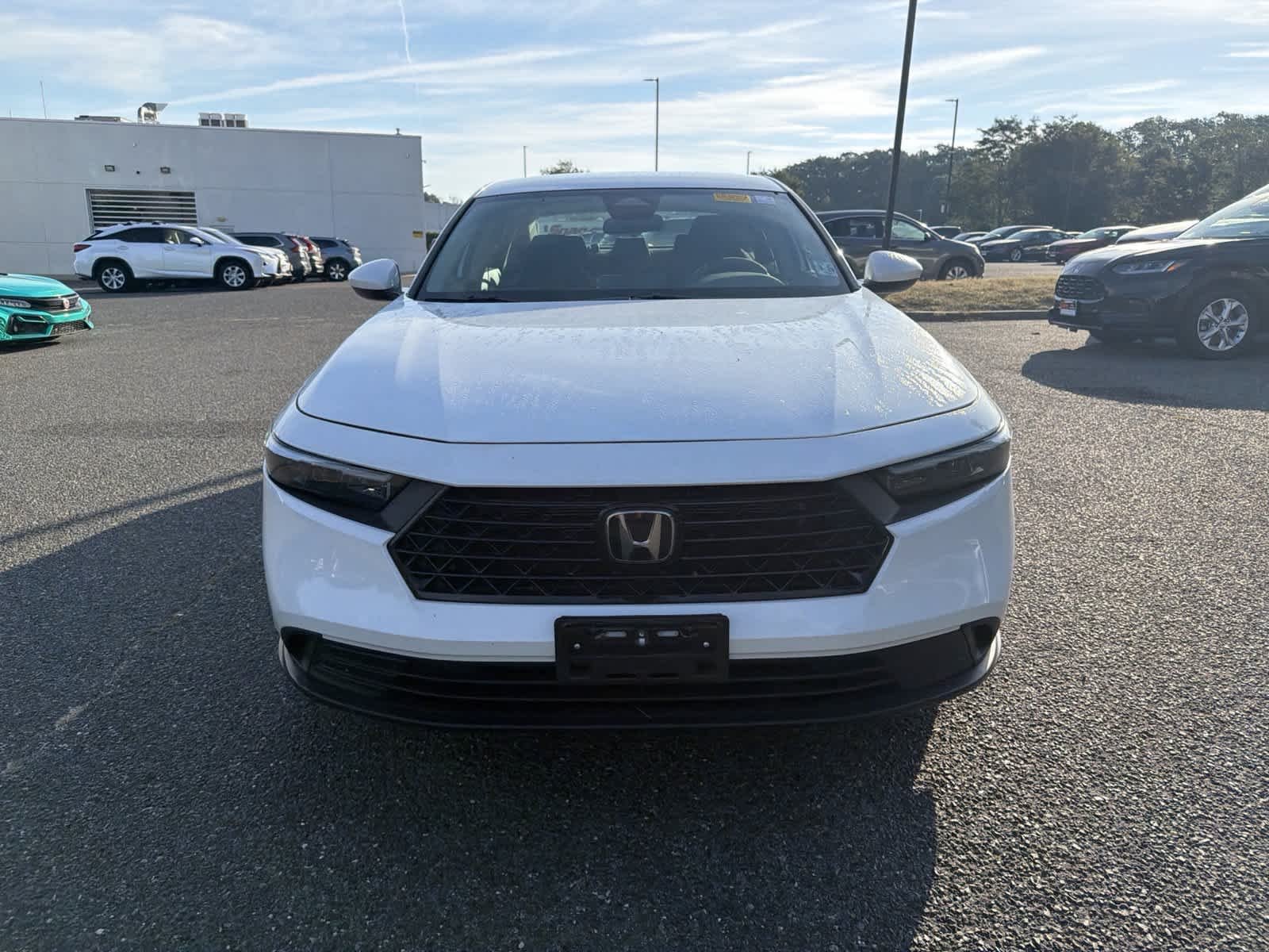 Used 2024 Platinum White Pearl Honda LX image 8